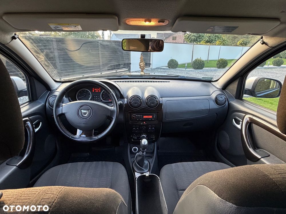Dacia Duster 1.6 Laureate 4x4 - 7
