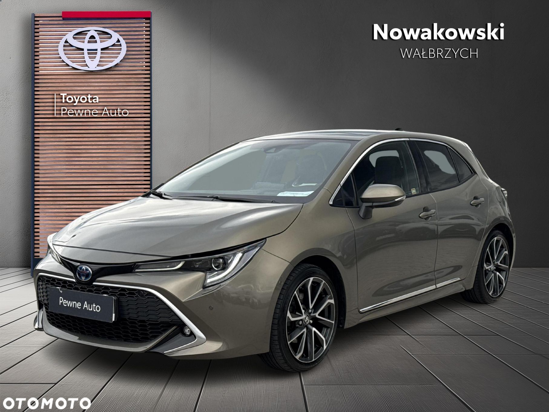 Toyota Corolla 2.0 Hybrid Executive - 1