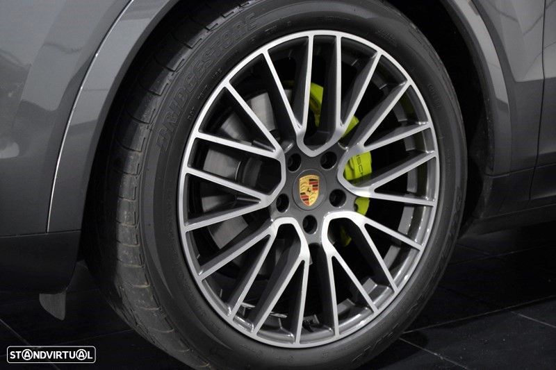 Porsche Cayenne E-Hybrid - 22
