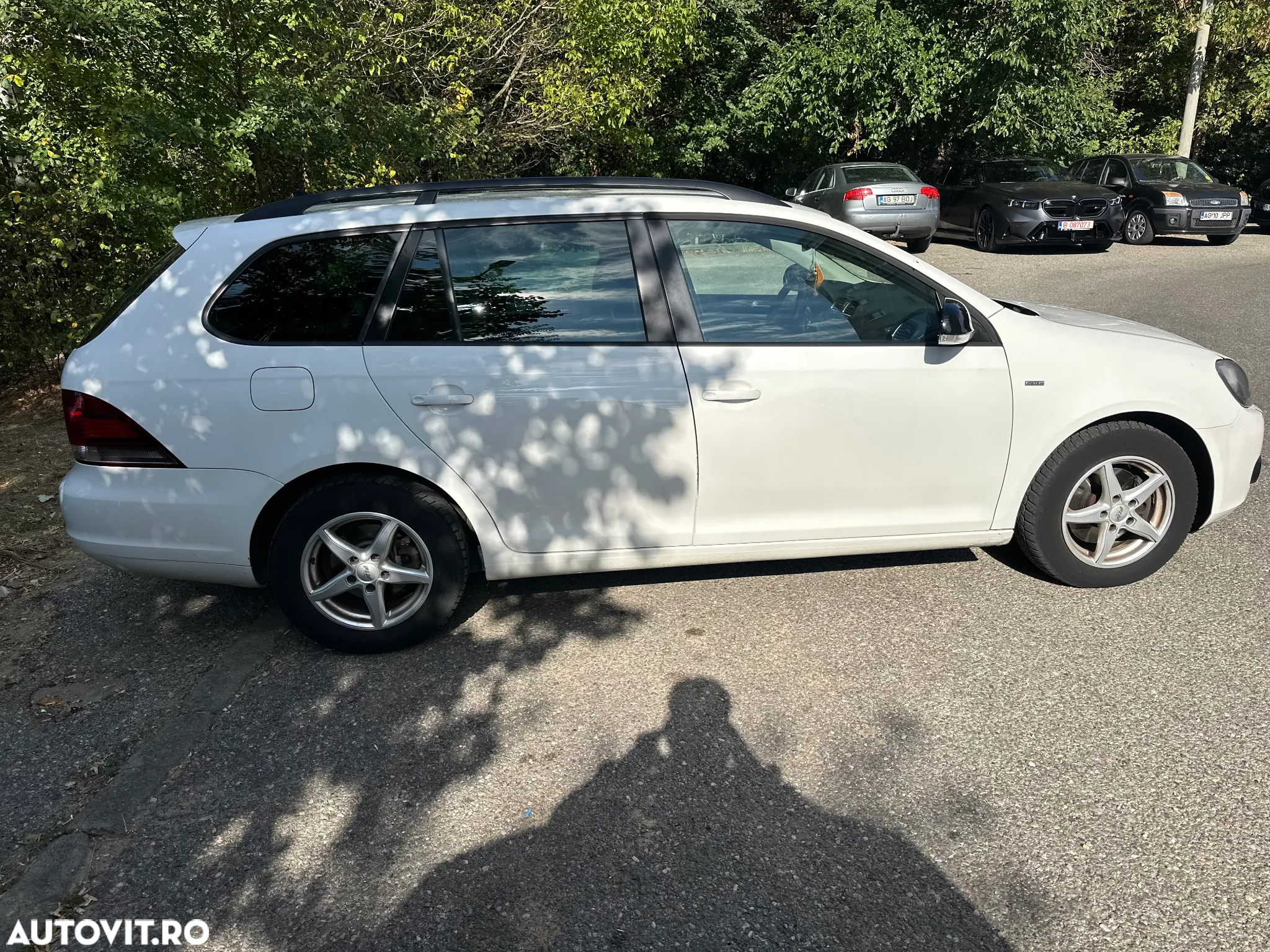 Volkswagen Golf 1.6 TDI DPF Trendline - 5