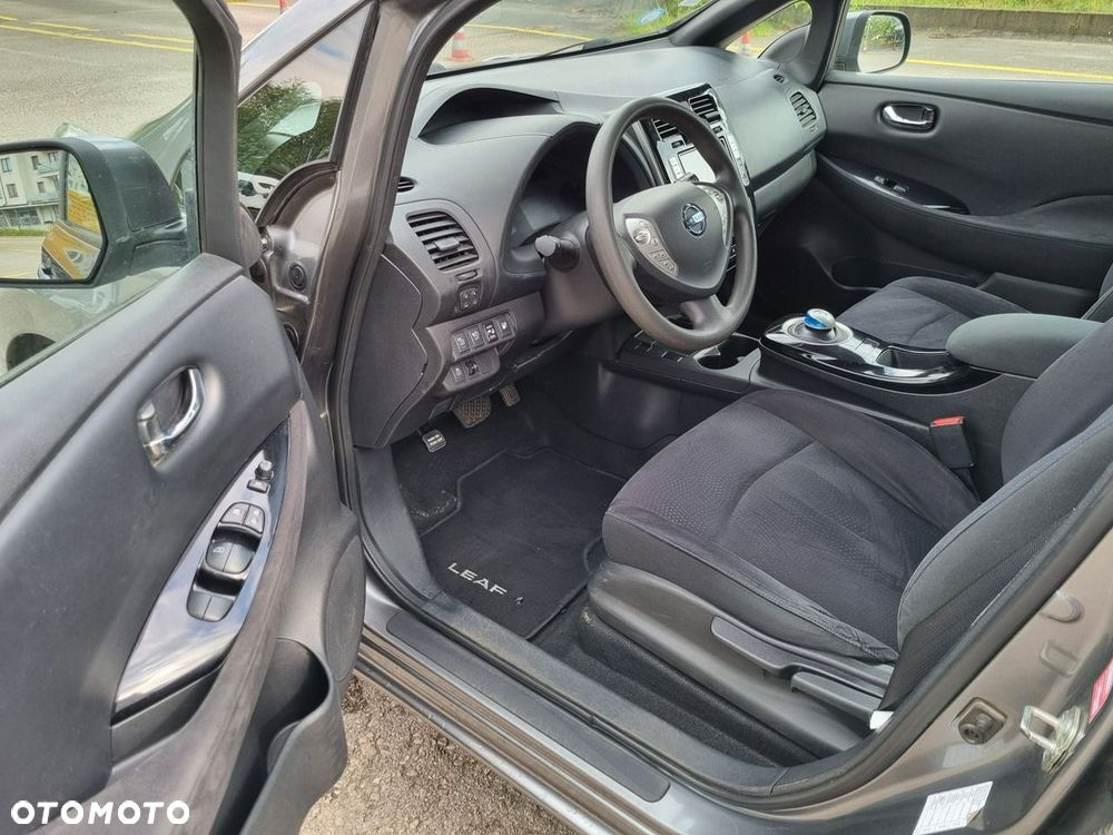 Nissan Leaf 30kWh Acenta - 11