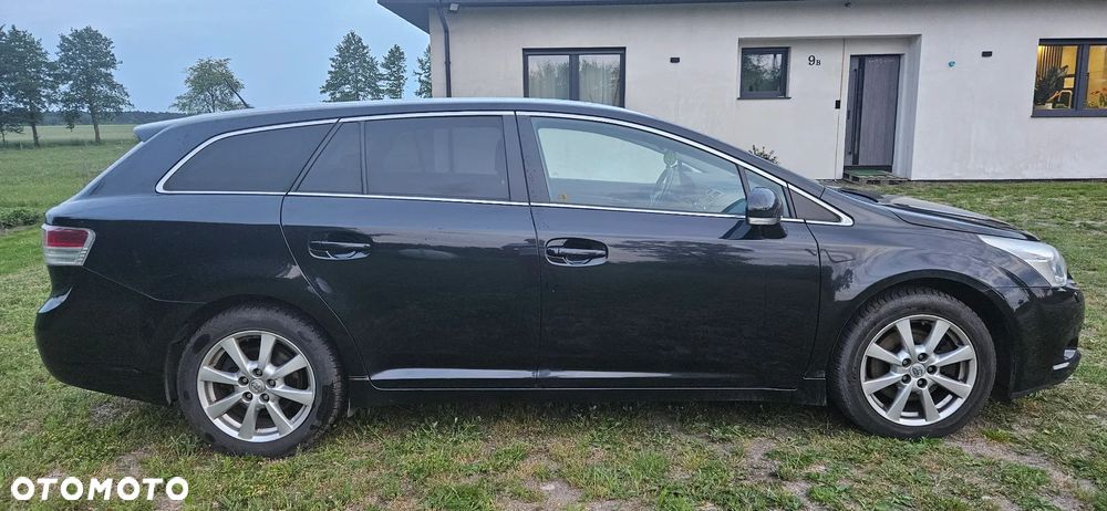 Toyota Avensis - 4