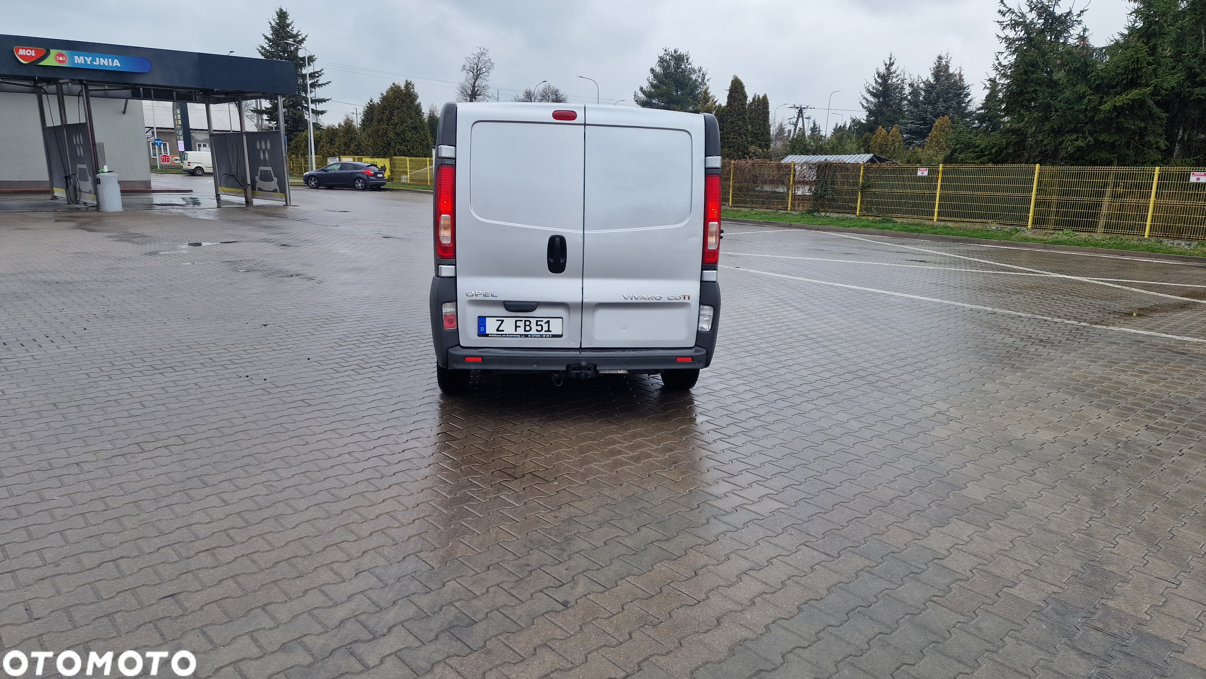 Opel Vivaro - 10