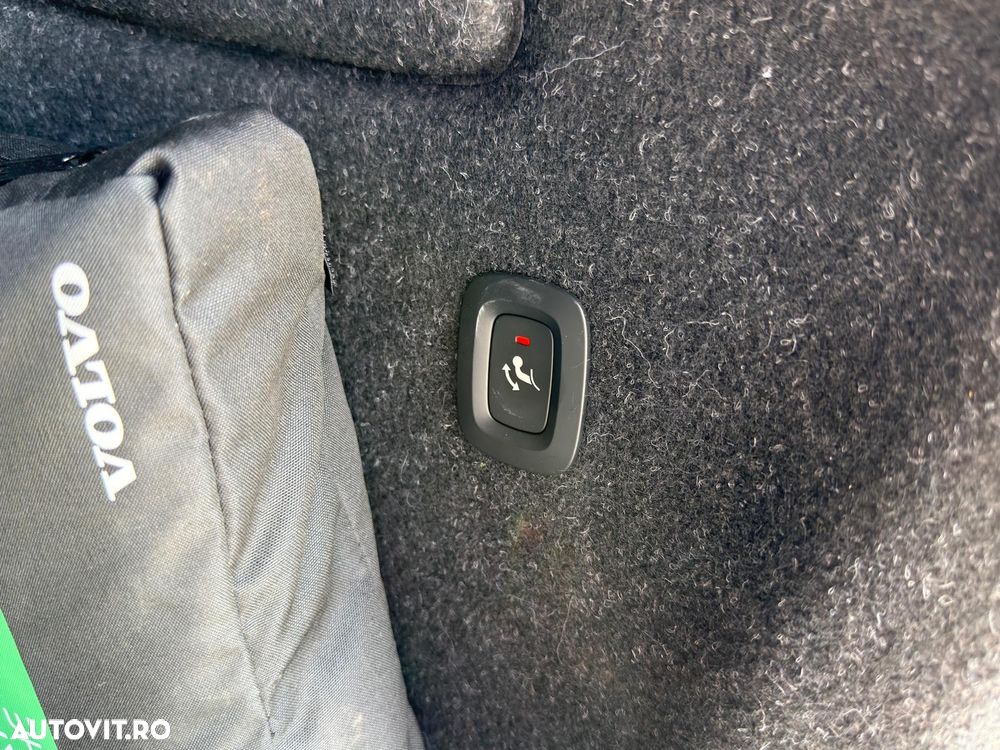 Volvo XC 40 T5 Recharge DKG Ultimate Dark - 12
