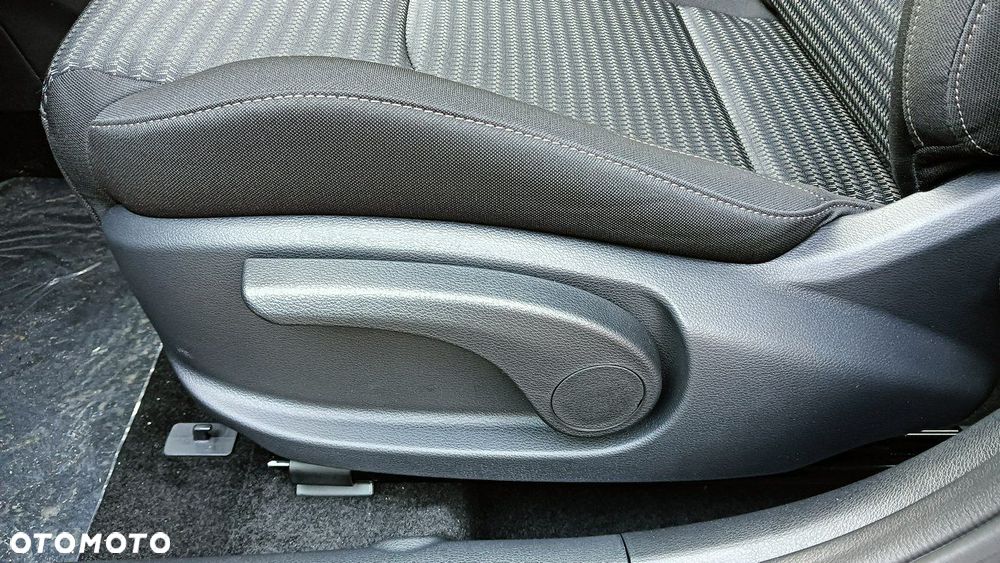 Kia Ceed 1.5 T-GDI M DCT - 22