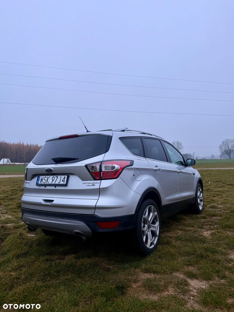 Ford Escape 2.0 EcoBoost AWD Titanium - 5