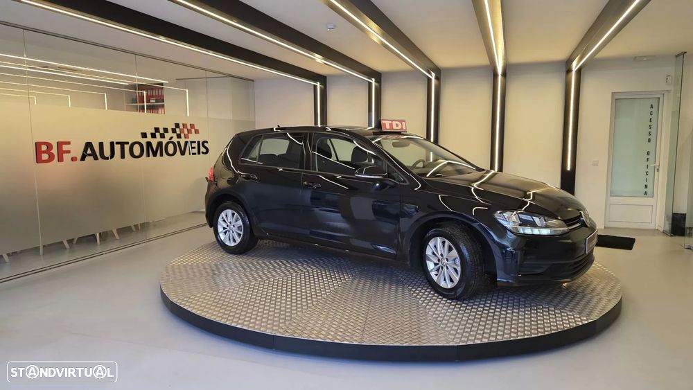 VW Golf 1.6 TDi Confortline - 9