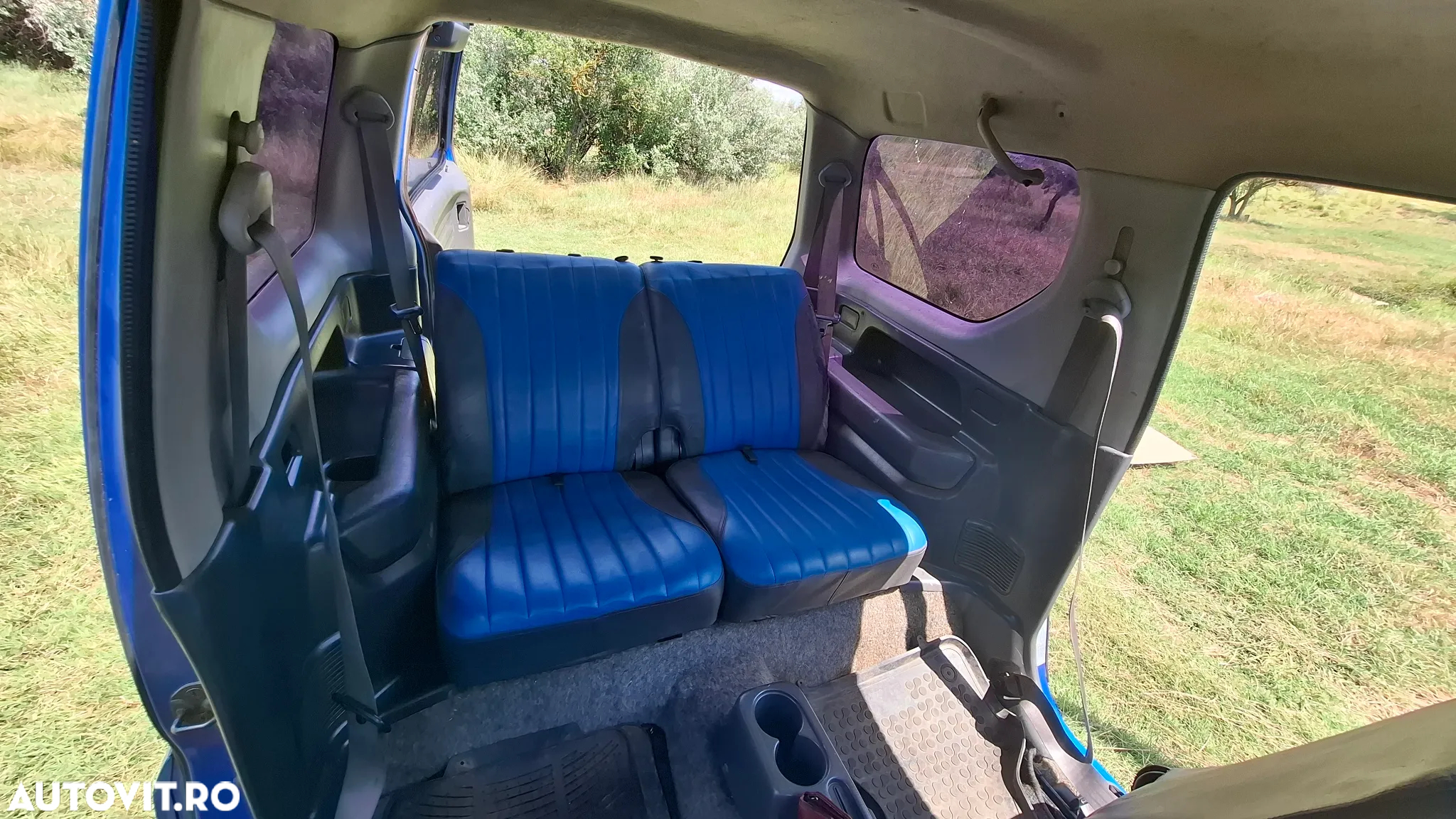 Suzuki Jimny 1.3 JLX - 6