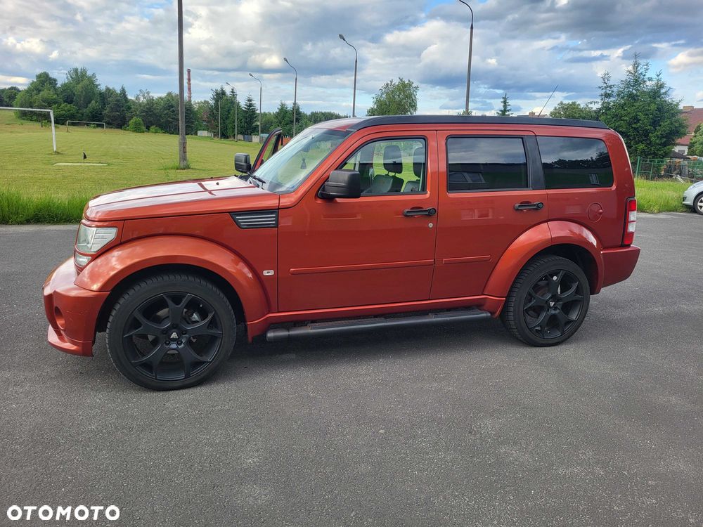 Dodge Nitro - 2