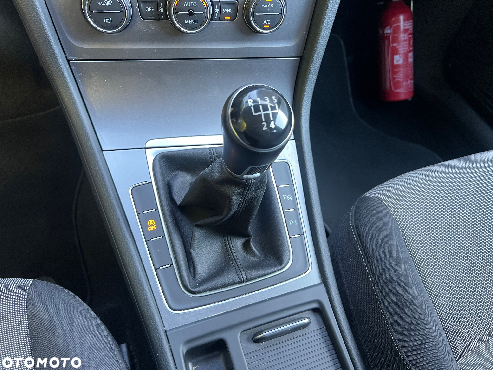 Volkswagen Golf 1.6 BlueTDI Comfortline - 20