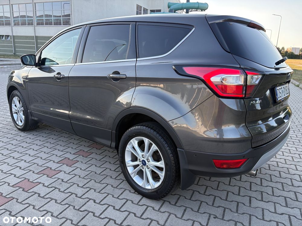 Ford Kuga 2.0 TDCi 4x2 Titanium - 18