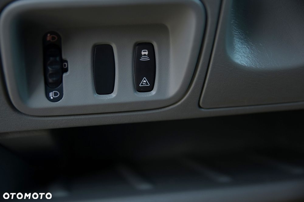 Renault Trafic Grand Passenger Pack Clim - 28