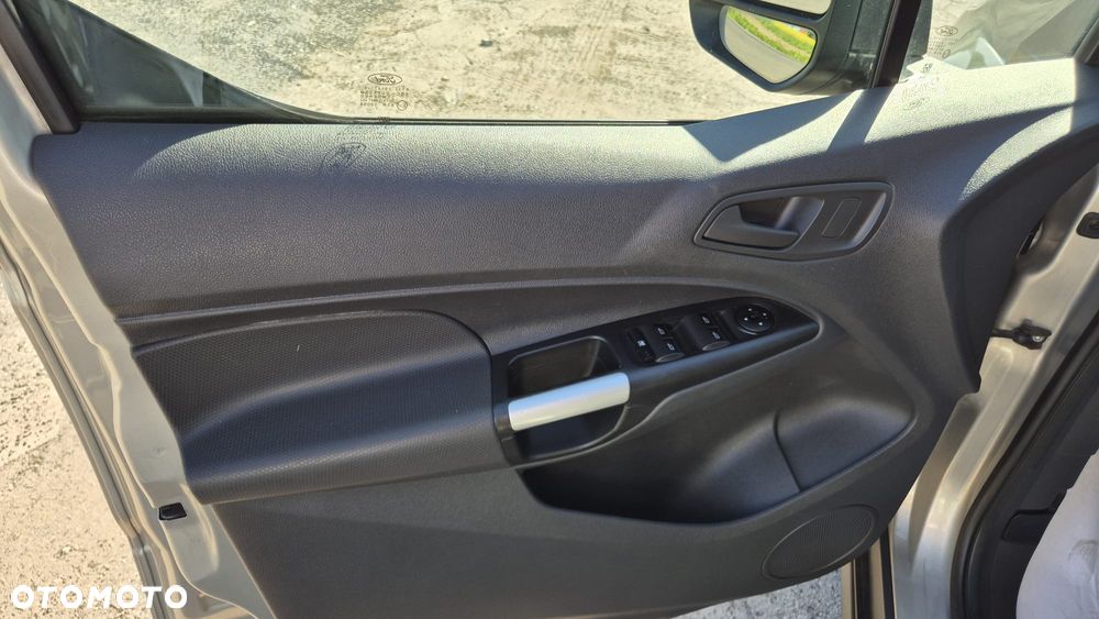 Ford Tourneo Connect 1.5 TDCi Trend - 18