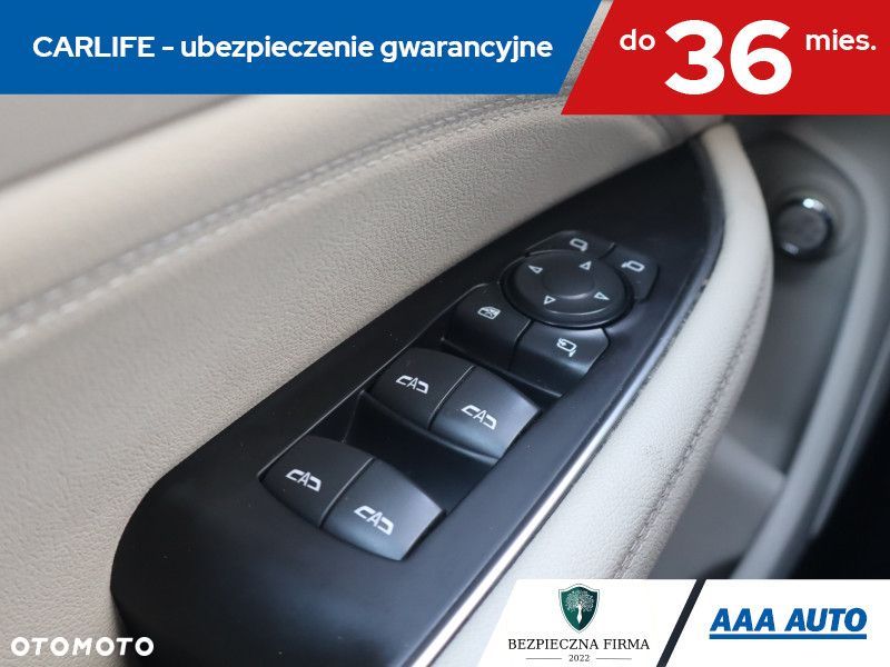Opel Insignia - 19