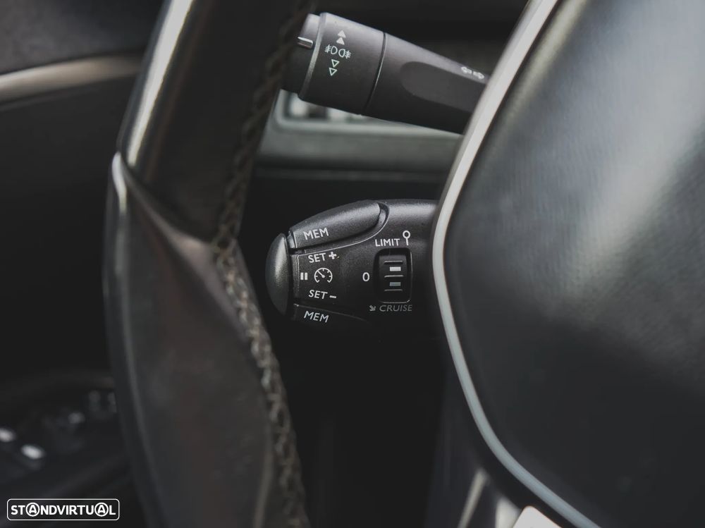 Peugeot 5008 BlueHDI 130 Crossway - 15