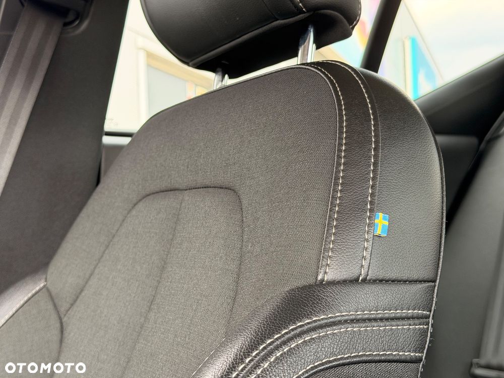 Volvo XC 40 D3 Momentum Pro - 12