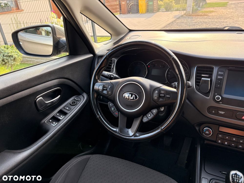 Kia Carens 1.7 CRDi XL 7os - 22