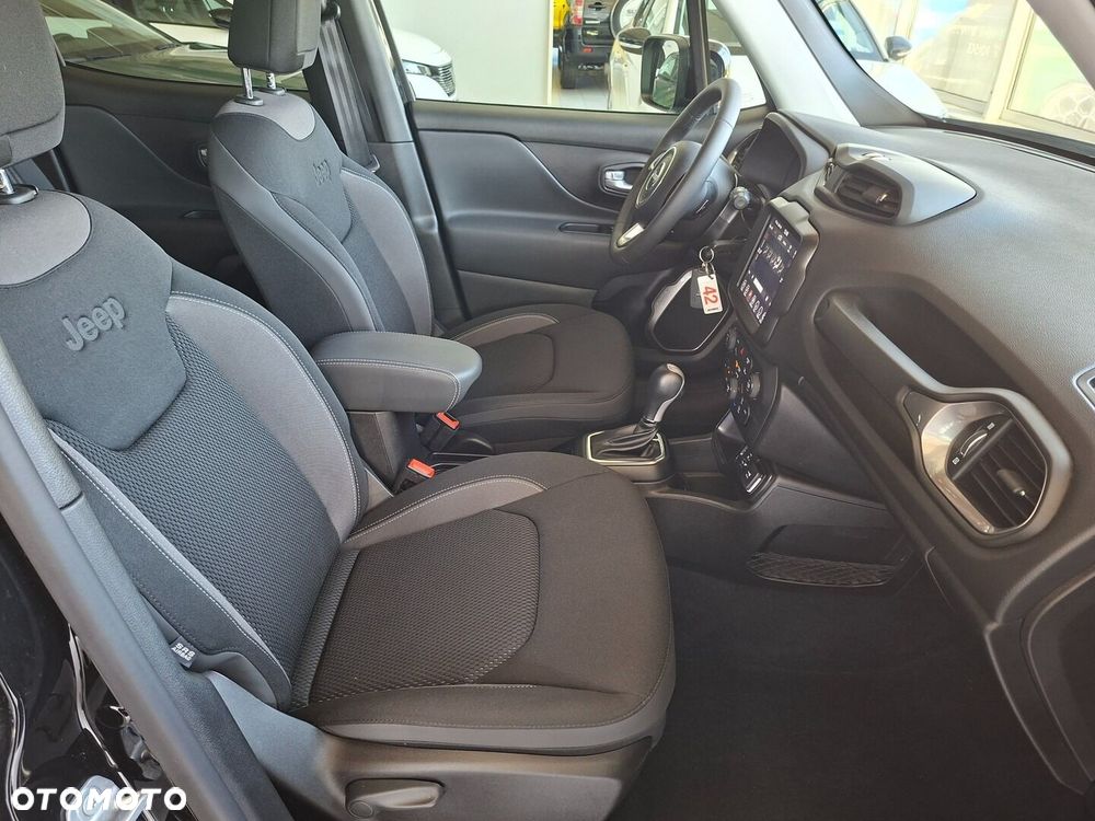 Jeep Renegade - 22