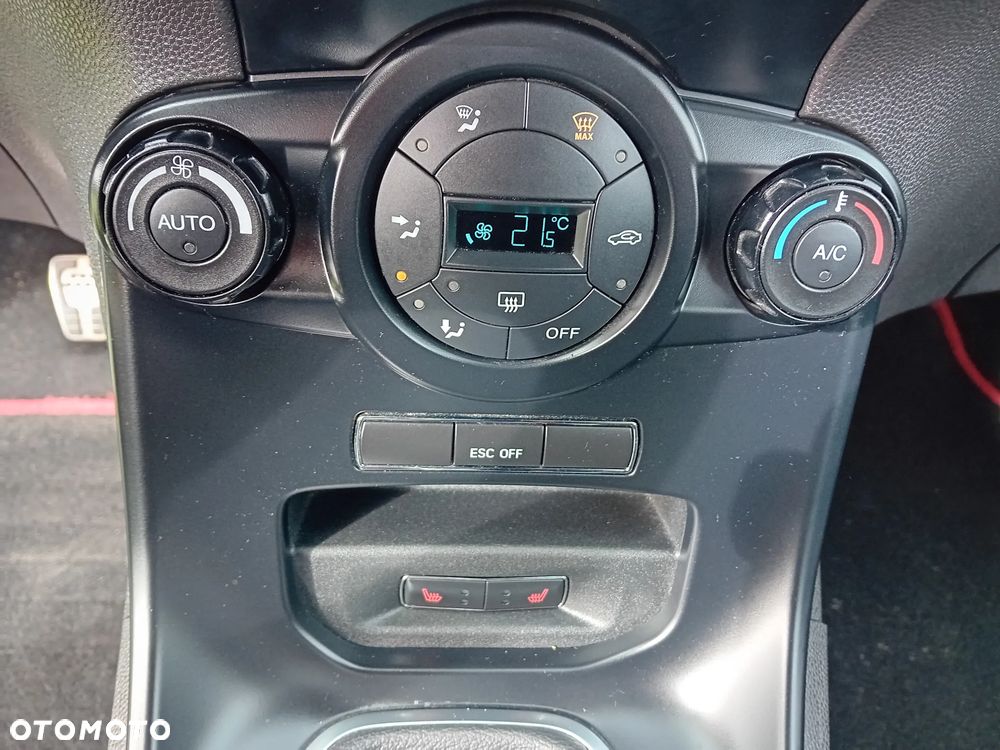 Ford Fiesta 1.6 EcoBoost mit Leder-Sport-Paket ST - 19