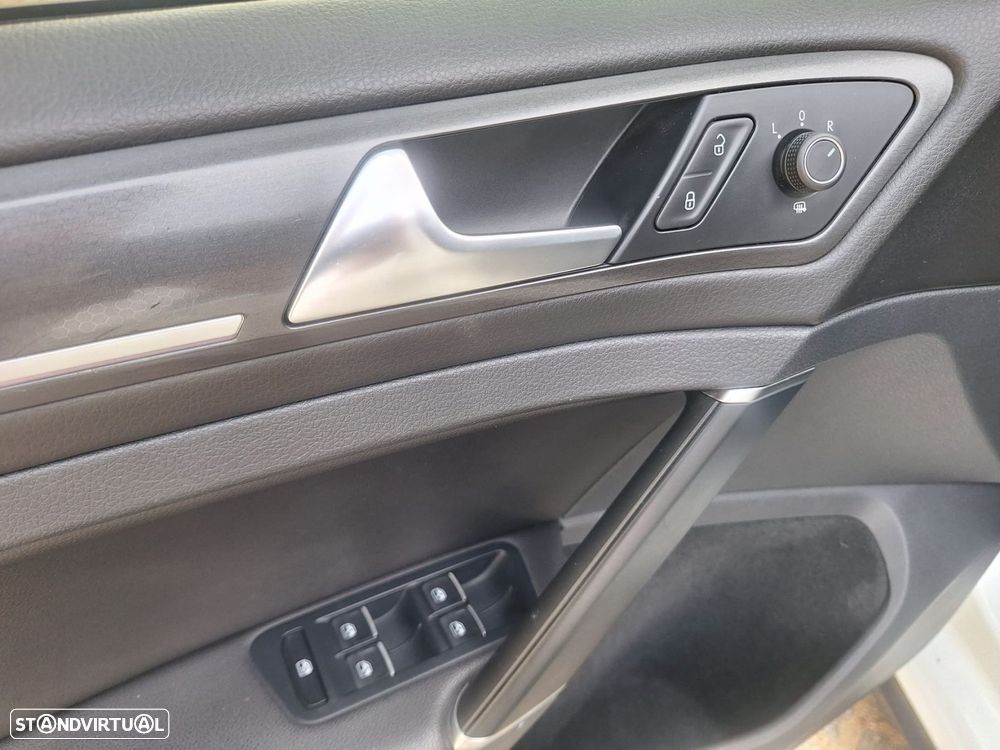 VW Golf 2.0 TSi GTi DSG Performance - 19