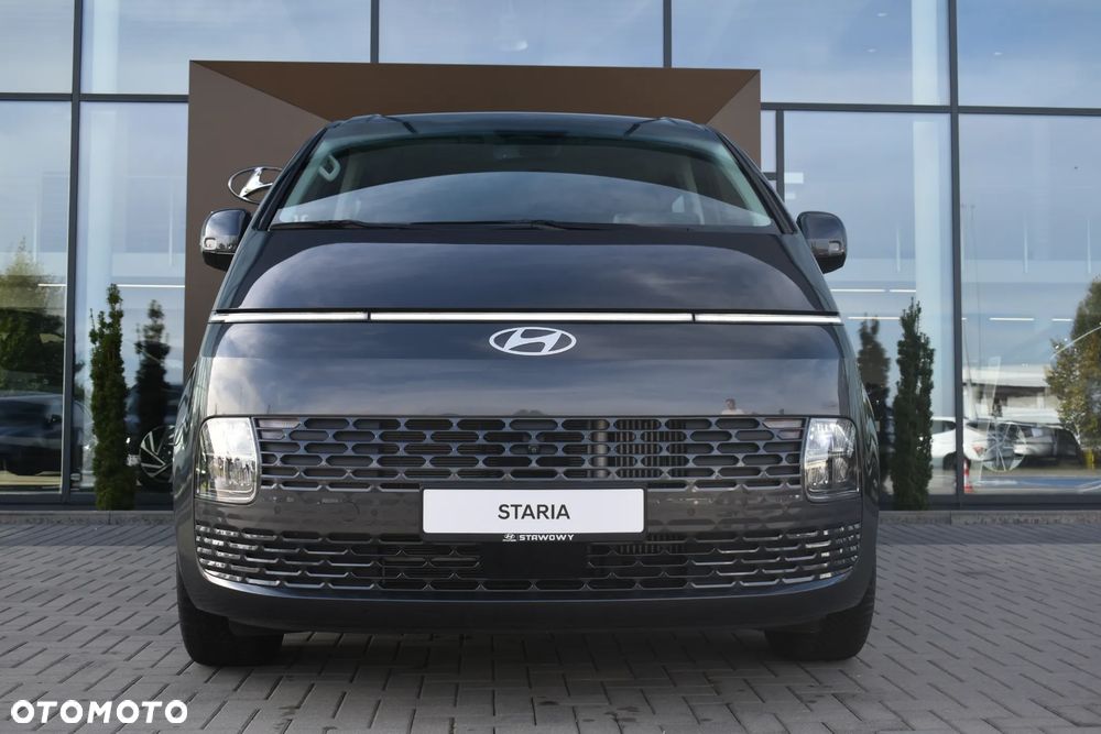Hyundai Staria 2024 photo 2