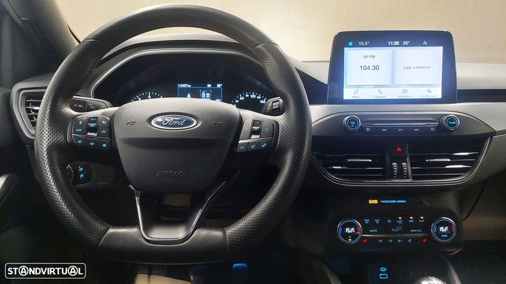 Ford Focus 1.0 EcoBoost MHEV ST-Line - 17