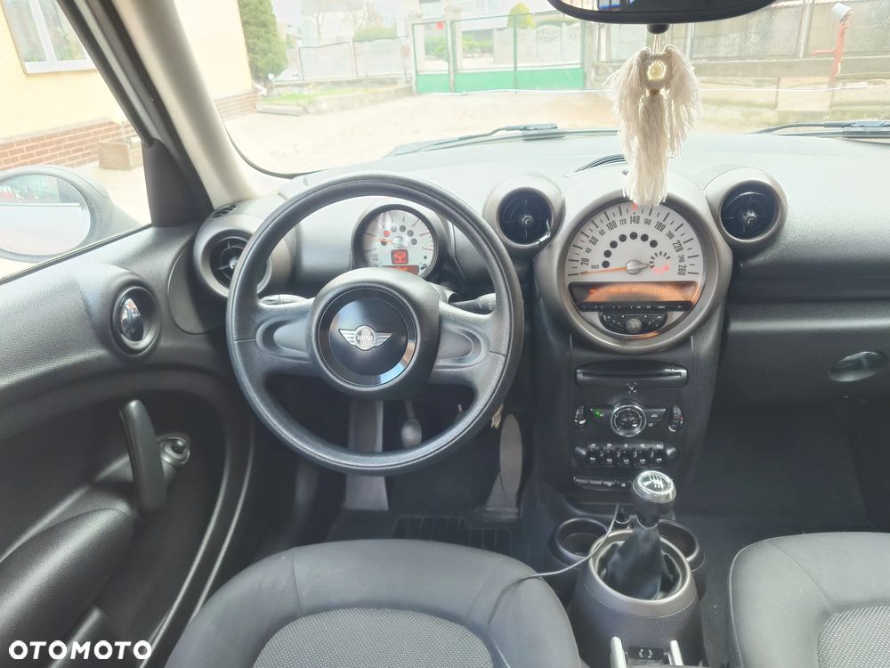 MINI Countryman One D - 5