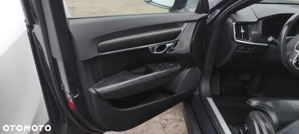 Volvo V90 Cross Country D5 AWD Geartronic Pro - 31
