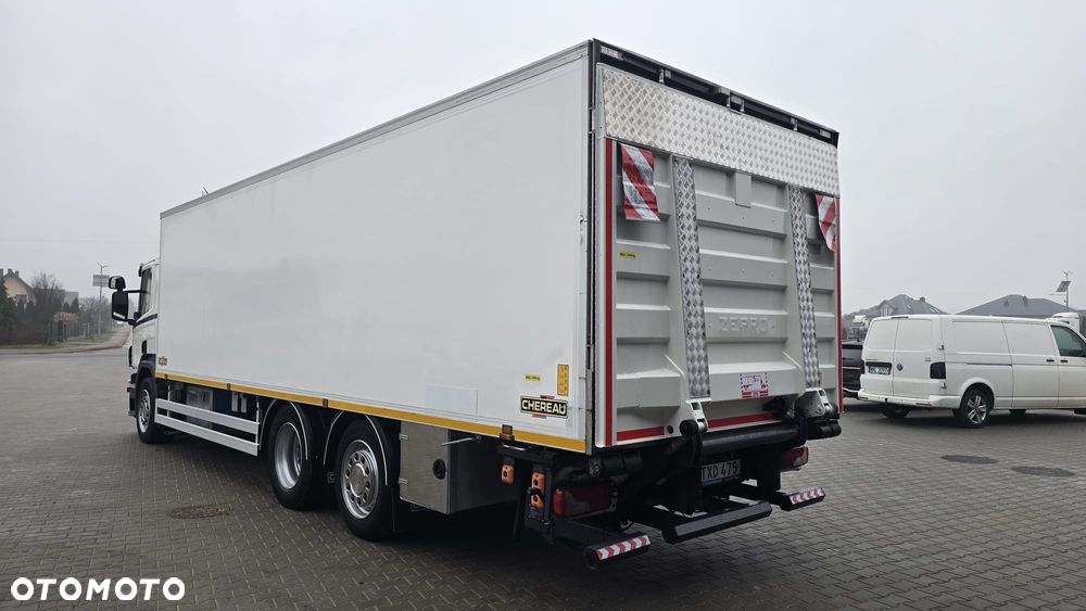 Scania P320 Euro 6 6x2 chłodnia izoterma kurierka 20 palet niski przebieg! super stan! rama do zabudowy laweta - 37