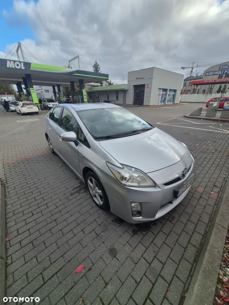 Toyota Prius 2010 photo 2
