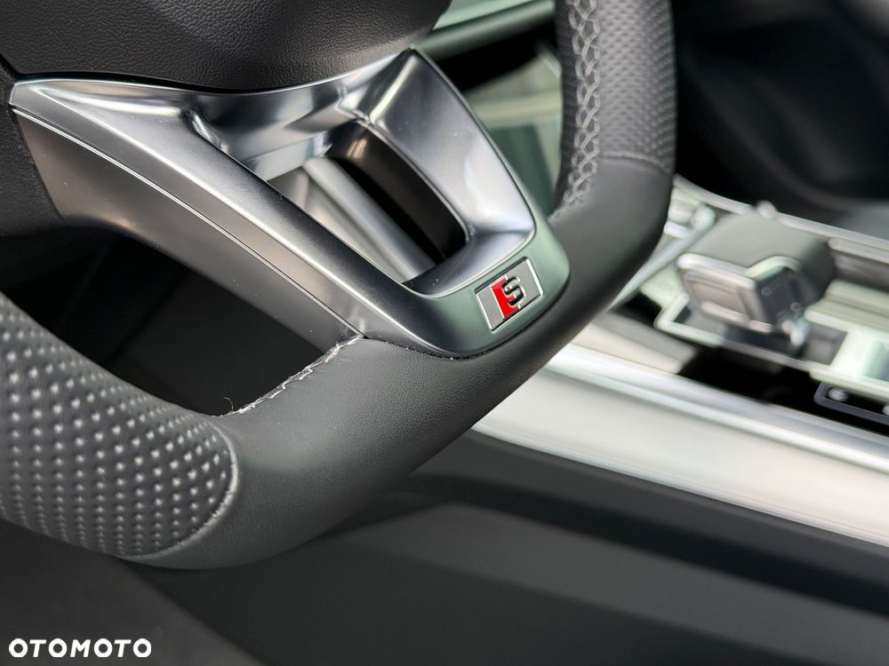Audi Q8 - 24