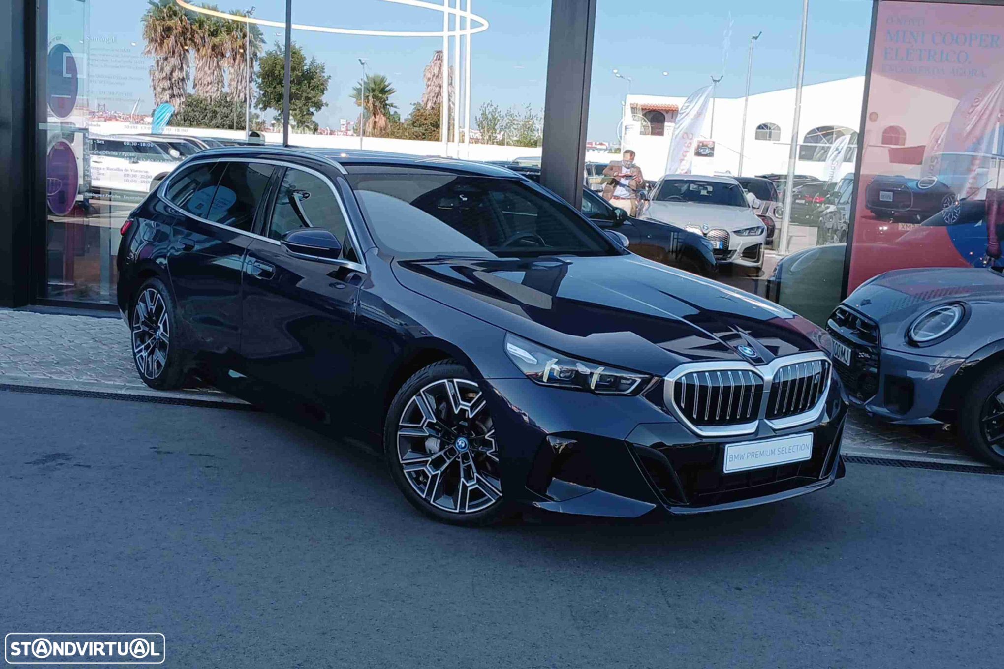 BMW i5 Touring eDrive40 - 1