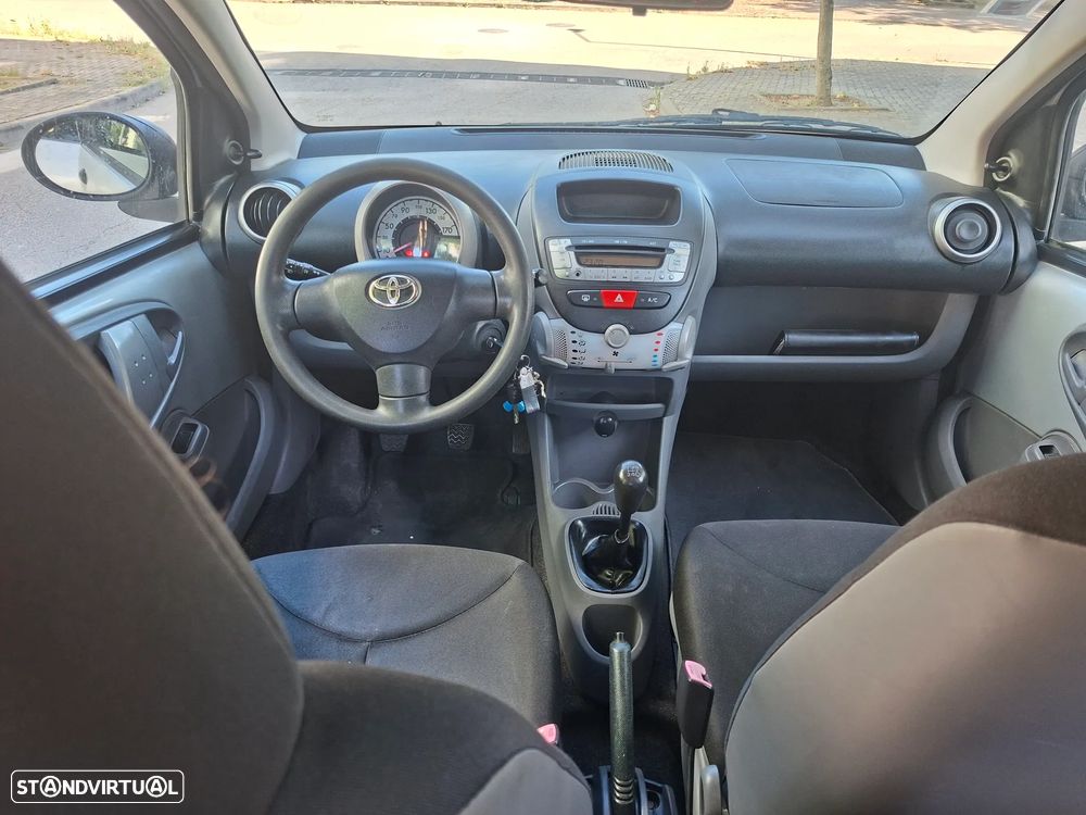 Toyota Aygo 1.0 + AC - 6