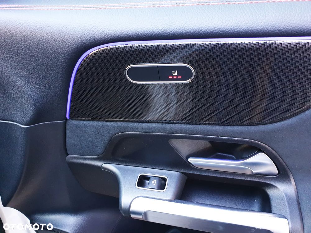 Mercedes-Benz GLB 200 d AMG Line 8G-DCT - 20