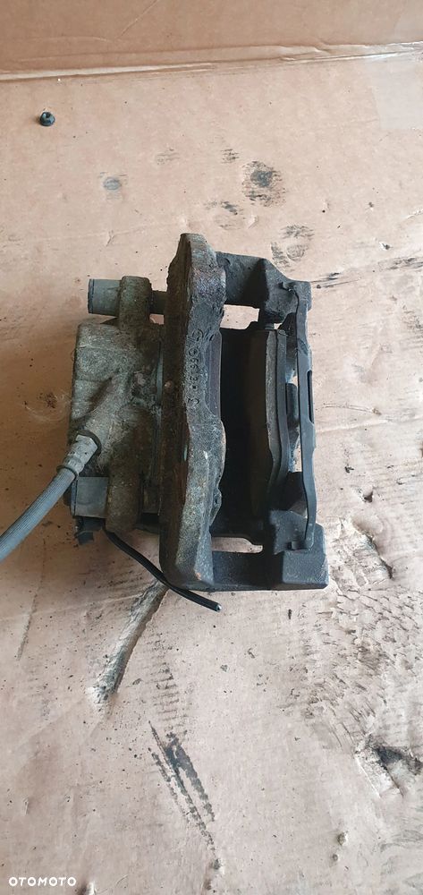 Zacisk hamulcowy prawy przód przedni Mercedes ML W164 3.0 CDI - 4