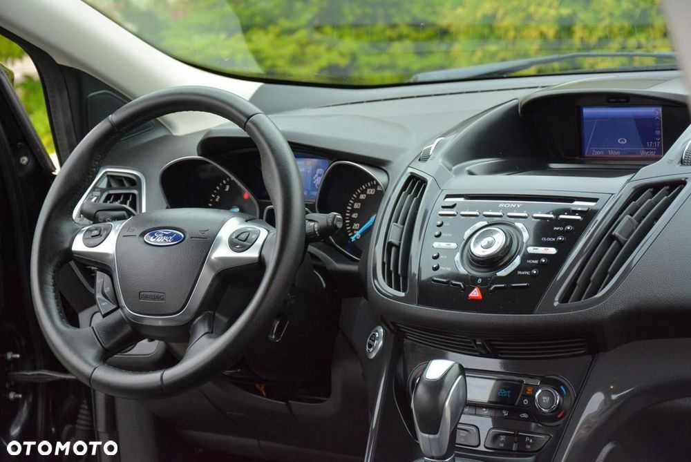Ford Kuga 1.6 EcoBoost 4WD Titanium - 21