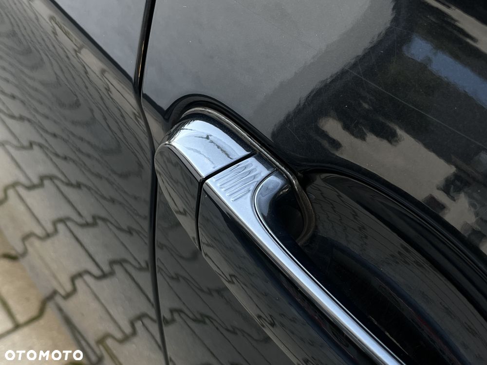BMW Seria 3 320d Sport Line Shadow - 27