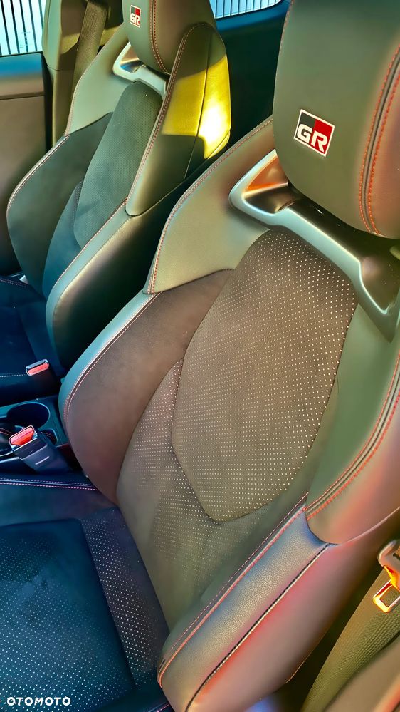 Toyota Yaris ver-gr-1-6-dynamic - 9