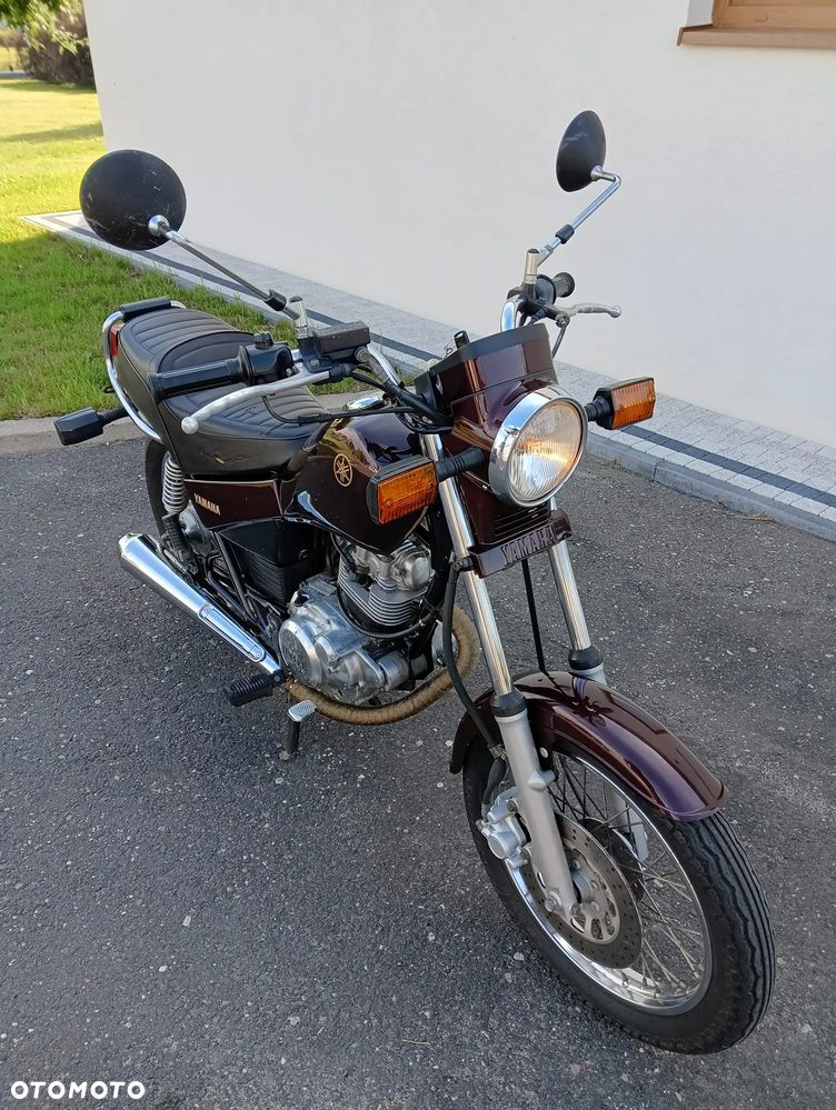 Yamaha SR - 8