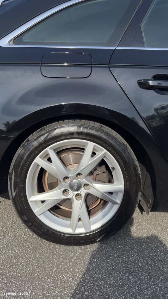 Audi A4 Avant 2.0 TDI S tronic design - 4