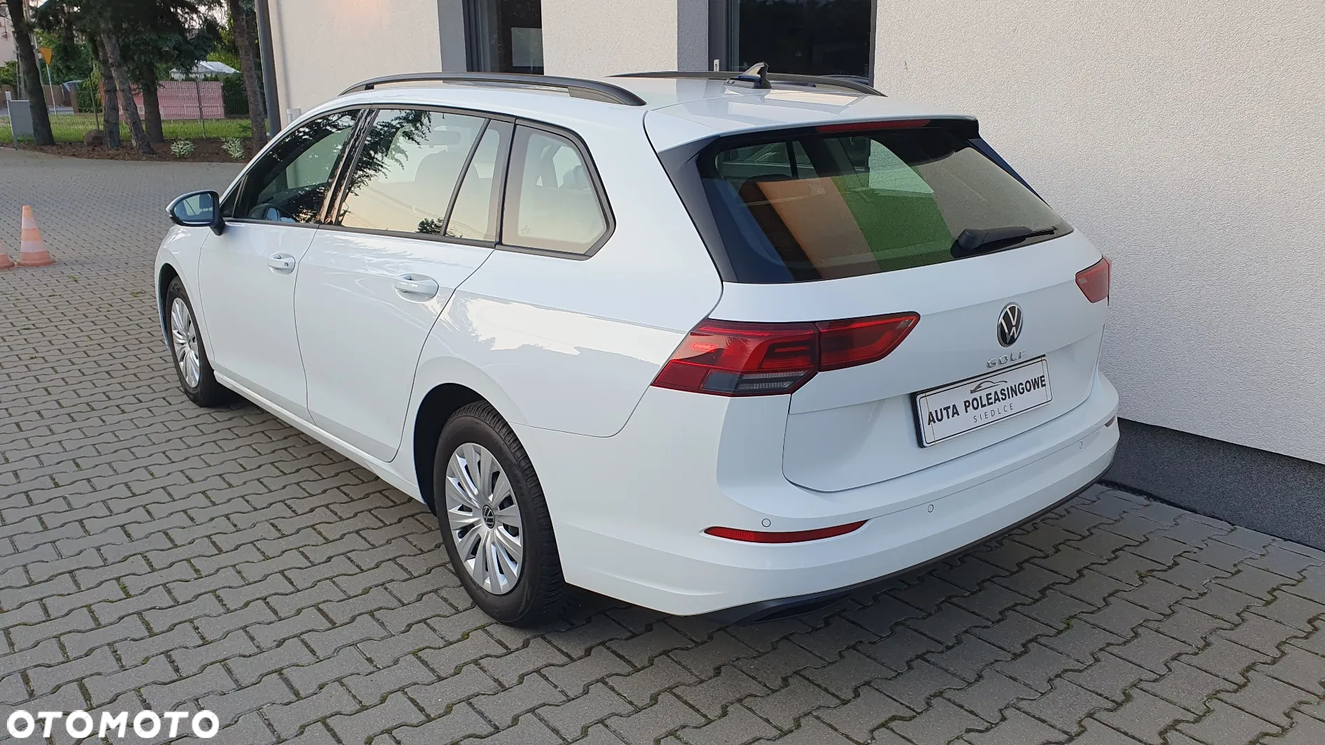 Volkswagen Golf VIII 1.0 TSI Life - 6