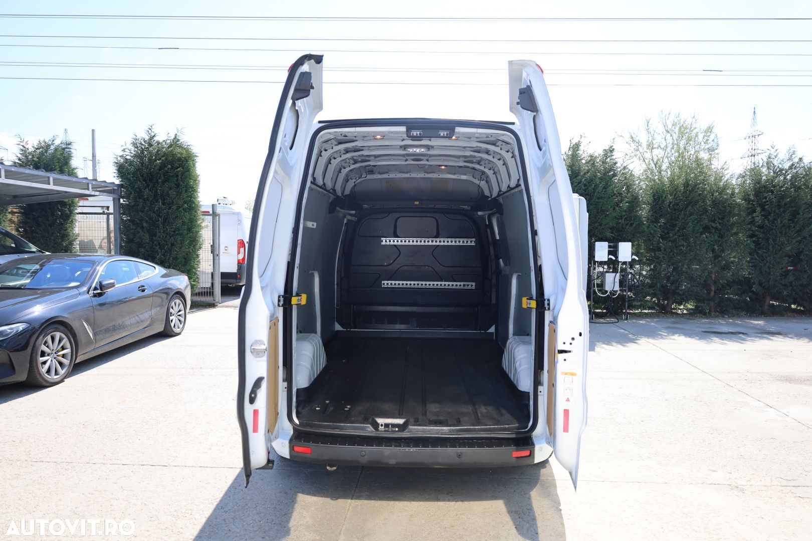 Ford Transit Custom - 10