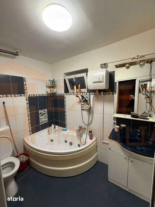 Apartament 4 camere de vanzare | Tomis Nord, Constanta — fotografia 3