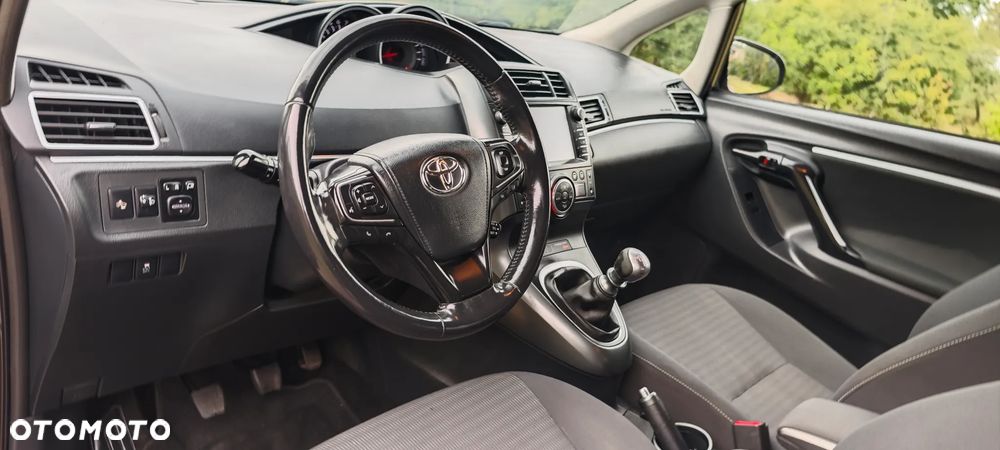 Toyota Verso 1.8 7-Sitzer Executive - 36