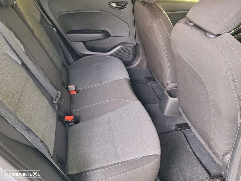 Renault Clio 1.5 Blue dCi Evolution - 11