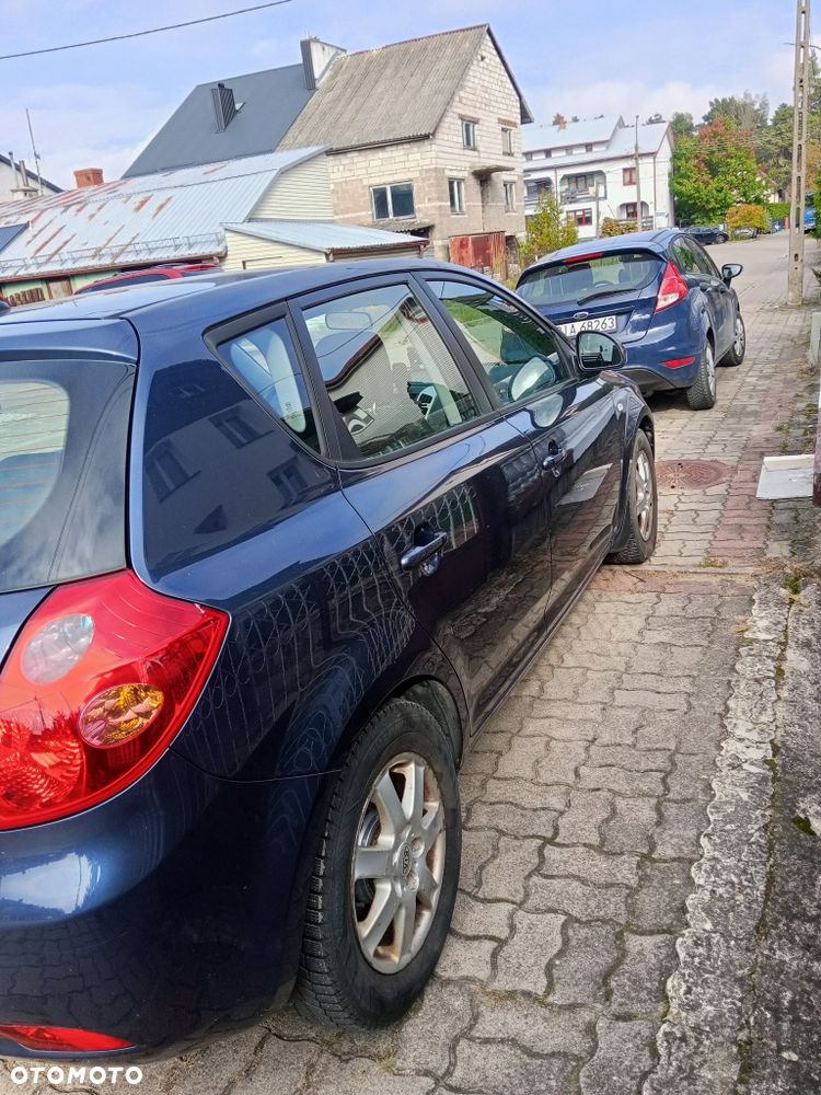 Kia Ceed - 2