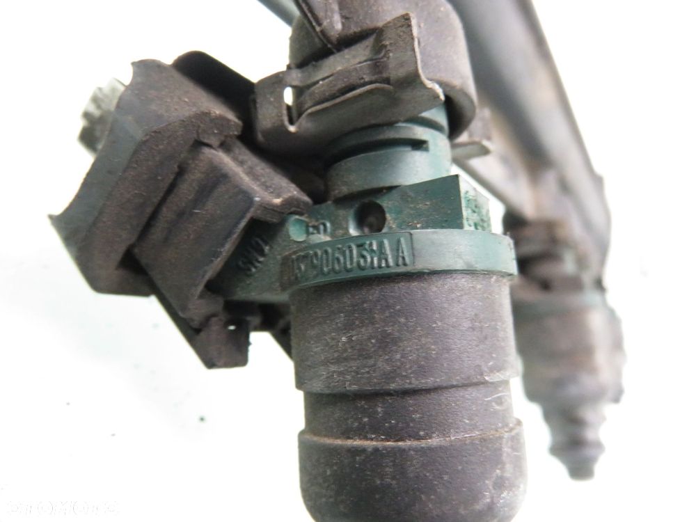 LISTWA WTRYSKOWA SEAT TOLEDO II 1.6 037906031AA 06A133317A - 2