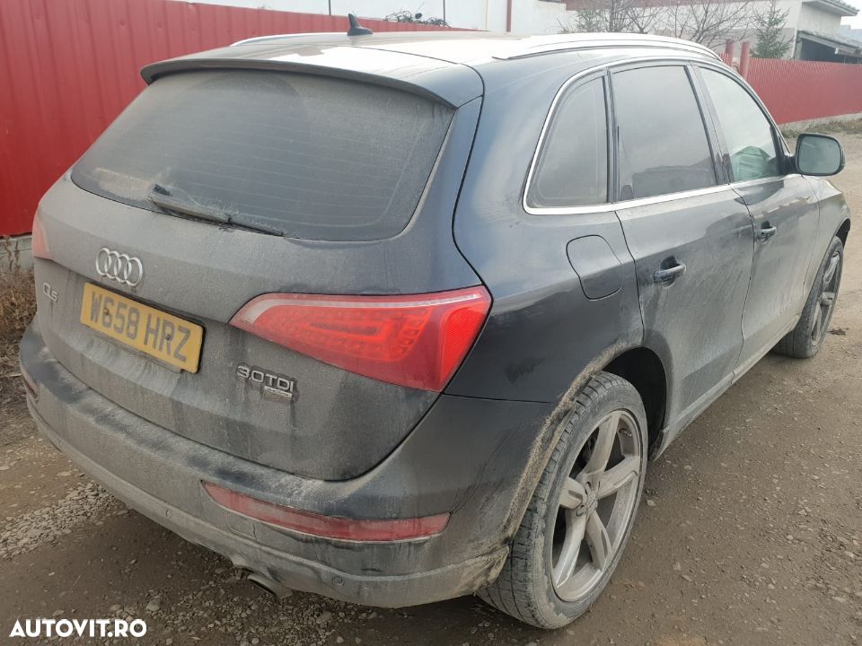 Dezmembrez Audi q5 4x4 2008 motor 3.0tdi 176kw 240cp CCWA cutie de viteze automata 7g tronic usa portiera stanga dreapta fata spate etrier fuzeta planetara bara capota dezmembrări a4 b8 a5 q7 - 3