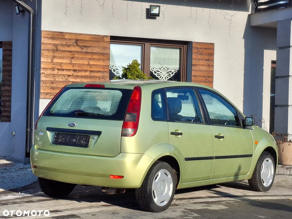 Ford Fiesta 1.3 Futura - 17