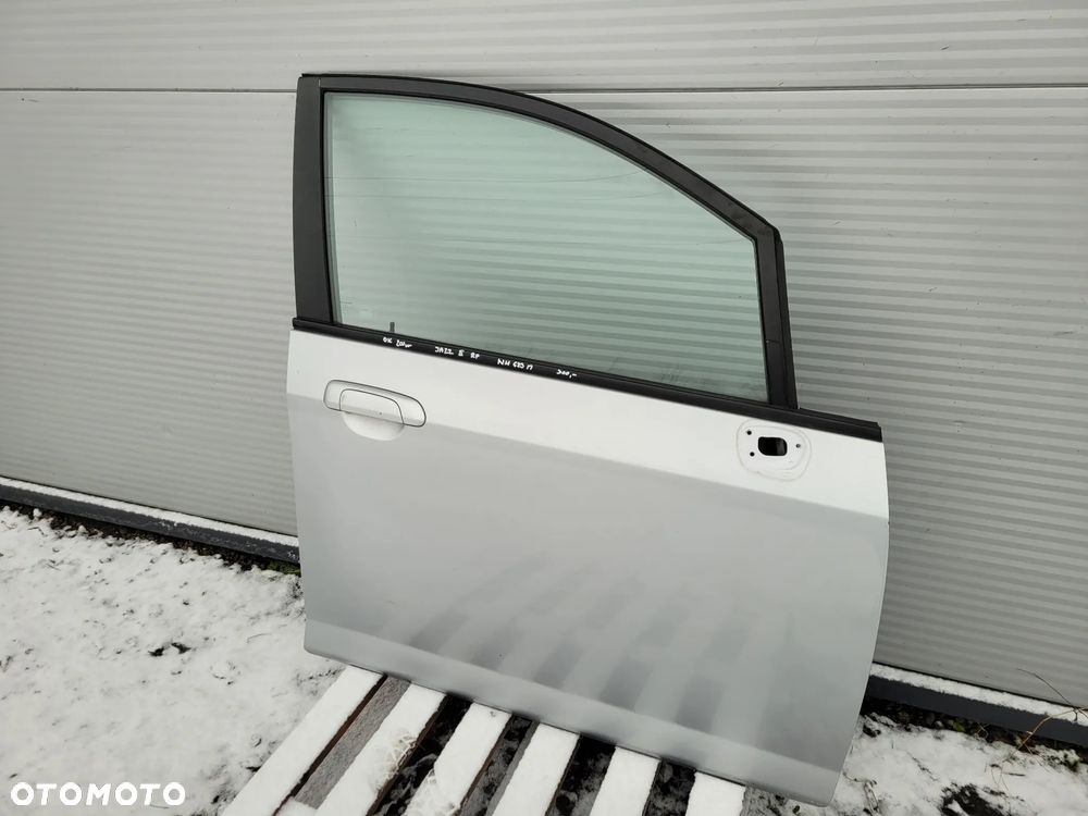 Honda Jazz II 02-08 Drzwi prawy przod NH623M - 2